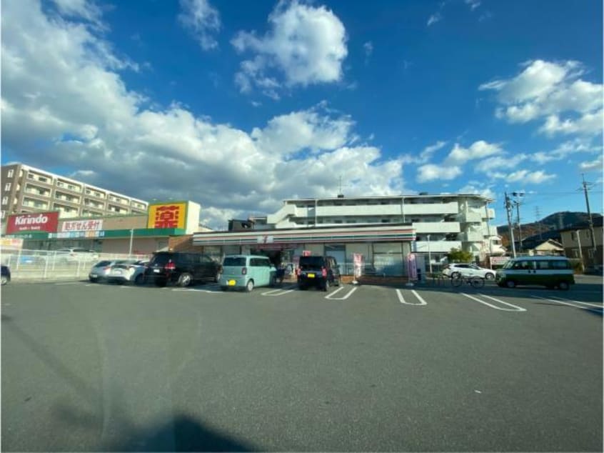 セブンイレブン交野倉治7丁目店(コンビニ)まで363m Mプラザ津田駅前　八番館