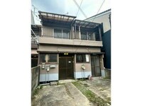 倉治3丁目貸家（左）