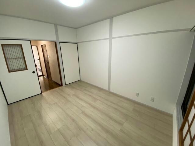  私部南3丁目テラスハウス