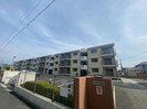 東香里野村マンションの外観