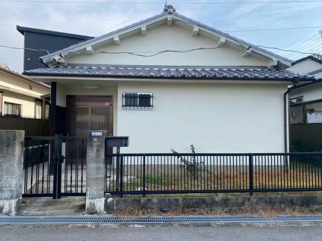  郡津2丁目一戸建貸家