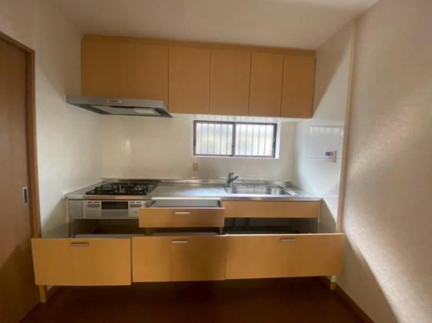  郡津2丁目一戸建貸家