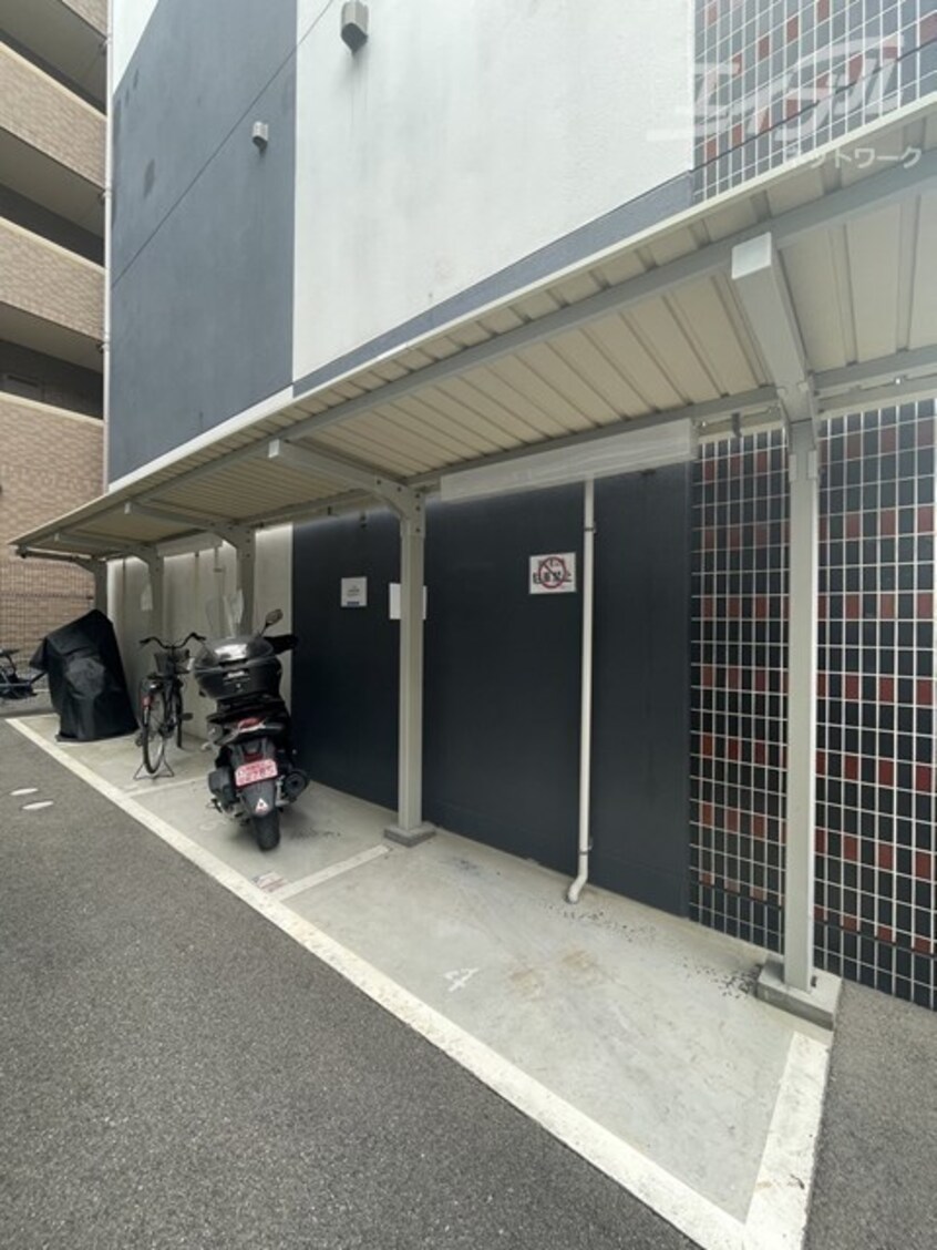  大阪メトロ御堂筋線/西中島南方駅 徒歩11分 10階 築8年