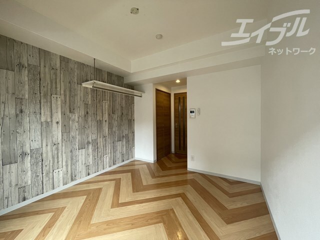  大阪メトロ御堂筋線/西中島南方駅 徒歩11分 10階 築8年