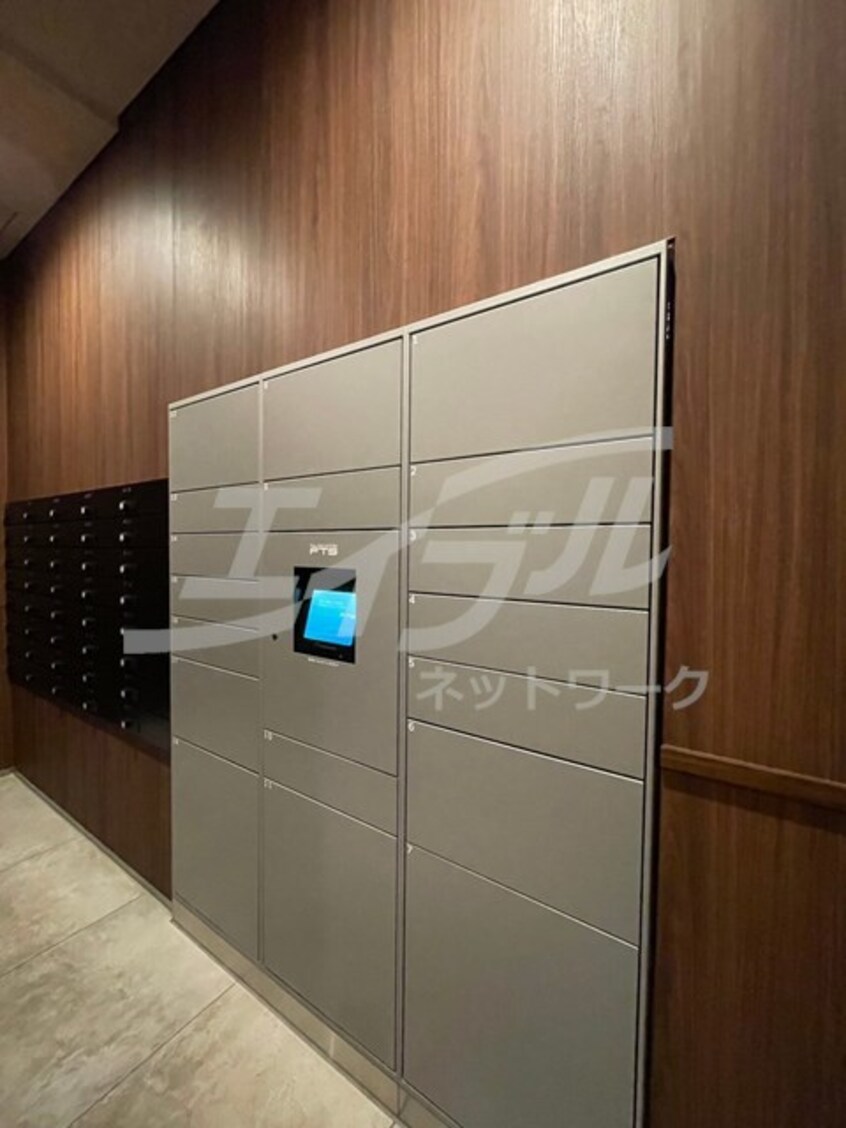  スプランディット十三本町