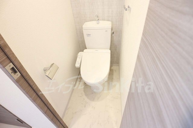  阪急宝塚線/三国駅 徒歩5分 8階 築4年