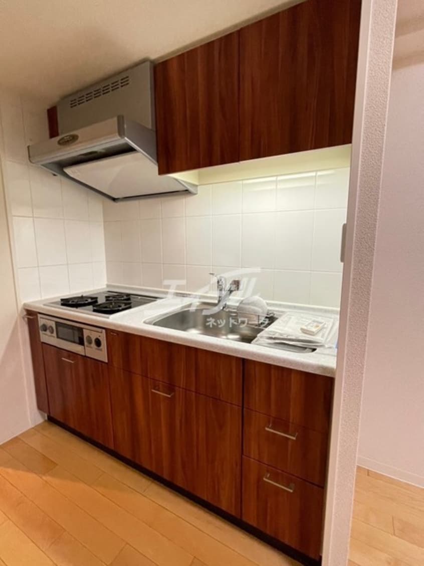  大阪メトロ御堂筋線/新大阪駅 徒歩8分 6階 築19年