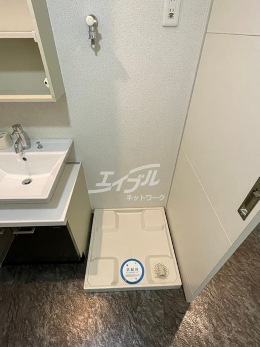  大阪メトロ御堂筋線/新大阪駅 徒歩8分 3階 築19年