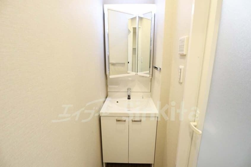  パークフラッツ東三国