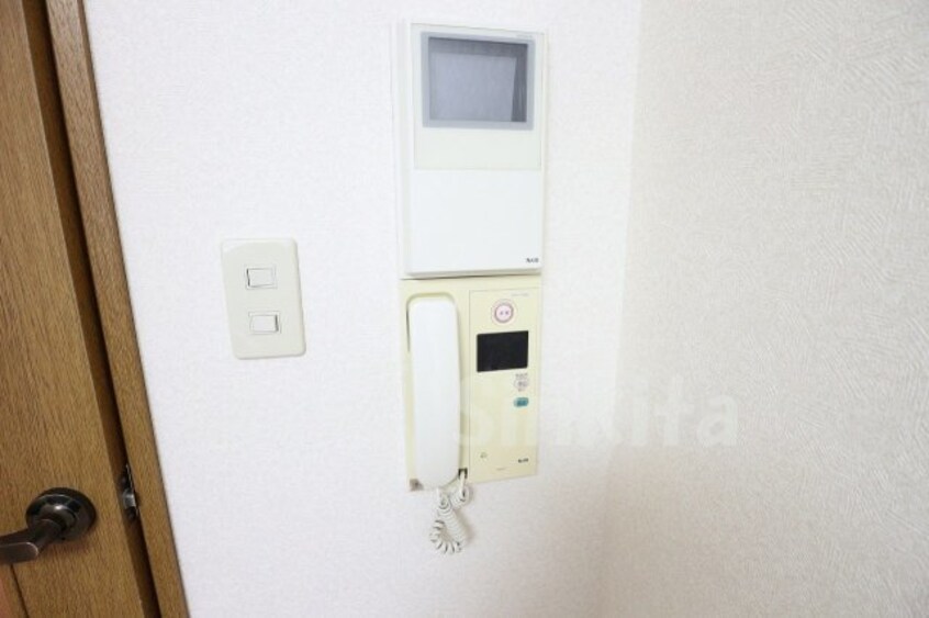 セキュリティ 大阪メトロ御堂筋線/東三国駅 徒歩2分 11階 築25年