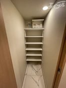 ウォークインシューズクローゼット 東海道本線<琵琶湖線・JR京都線>/東淀川駅 徒歩6分 9階 1年未満