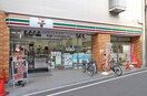 セブンイレブン東淀川駅西口店(コンビニ)まで51m グランヴェルデ新大阪