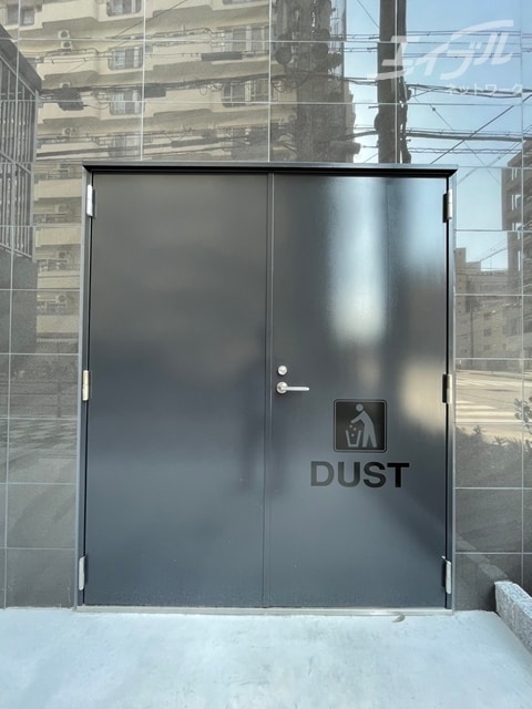  大阪メトロ御堂筋線/新大阪駅 徒歩9分 11階 1年未満