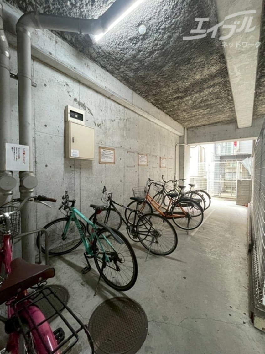 駐輪場 シンセリティ野中