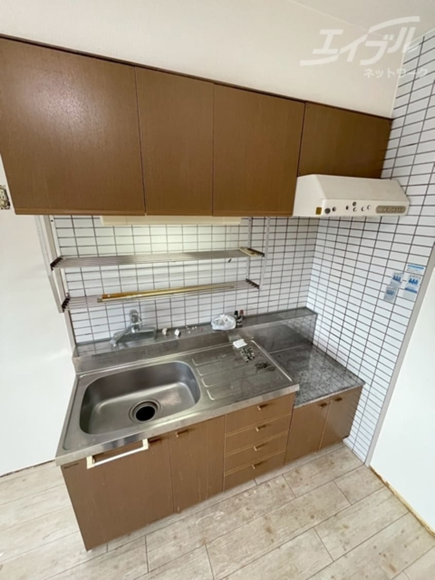  大阪メトロ御堂筋線/西中島南方駅 徒歩13分 5階 築35年