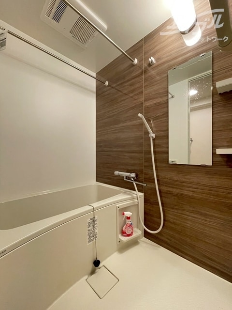  大阪メトロ御堂筋線/西中島南方駅 徒歩13分 5階 築35年