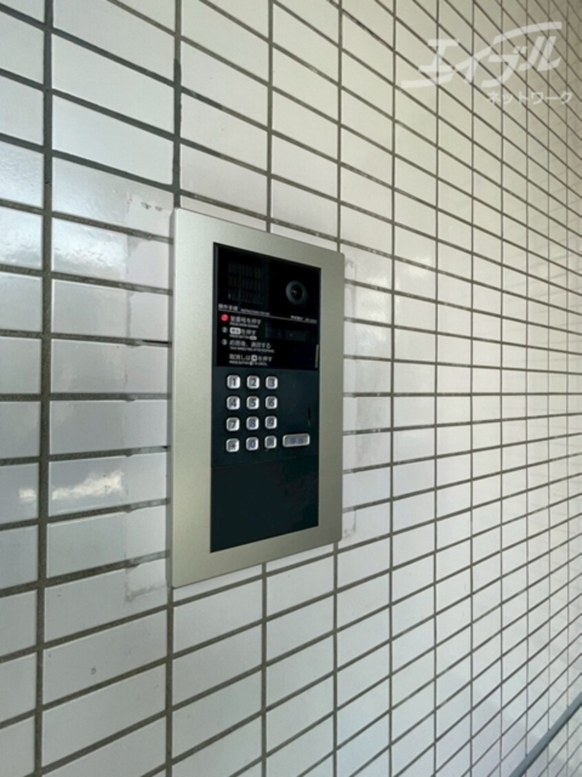  大阪メトロ御堂筋線/西中島南方駅 徒歩13分 5階 築35年