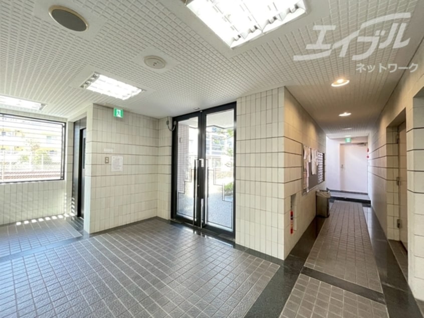  大阪メトロ御堂筋線/西中島南方駅 徒歩13分 5階 築35年