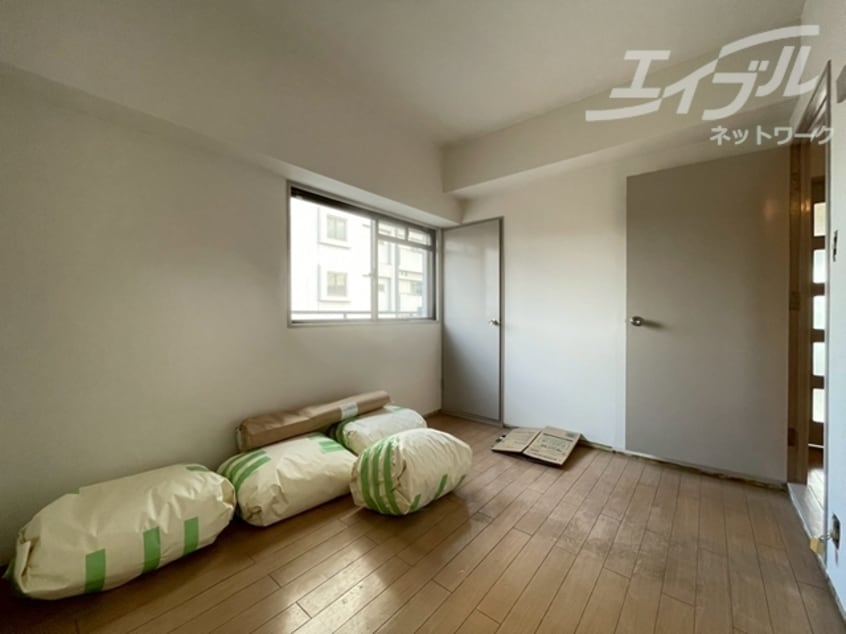  大阪メトロ御堂筋線/西中島南方駅 徒歩13分 5階 築35年