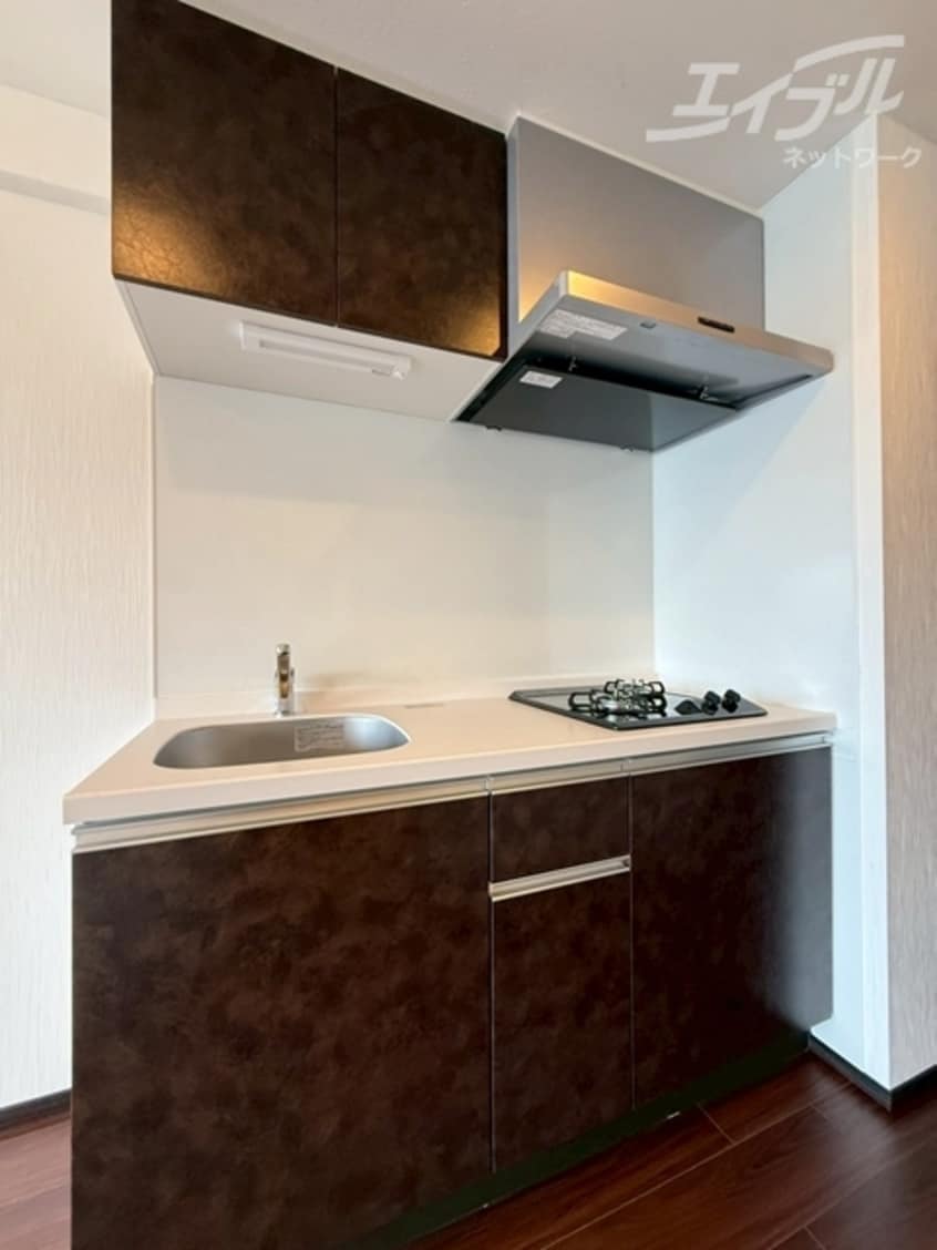  阪急神戸線/神崎川駅 徒歩10分 7階 1年未満