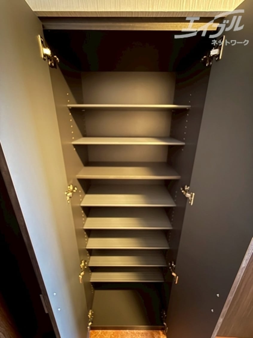  阪急神戸線/神崎川駅 徒歩10分 7階 1年未満