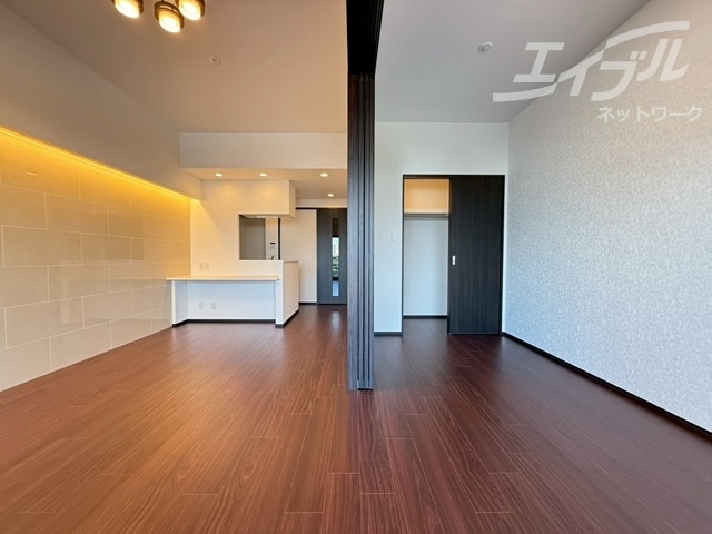  阪急神戸線/神崎川駅 徒歩10分 7階 1年未満