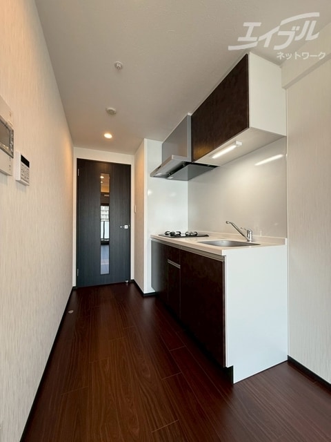  阪急神戸線/神崎川駅 徒歩10分 7階 1年未満