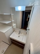  阪急神戸線/神崎川駅 徒歩10分 7階 1年未満