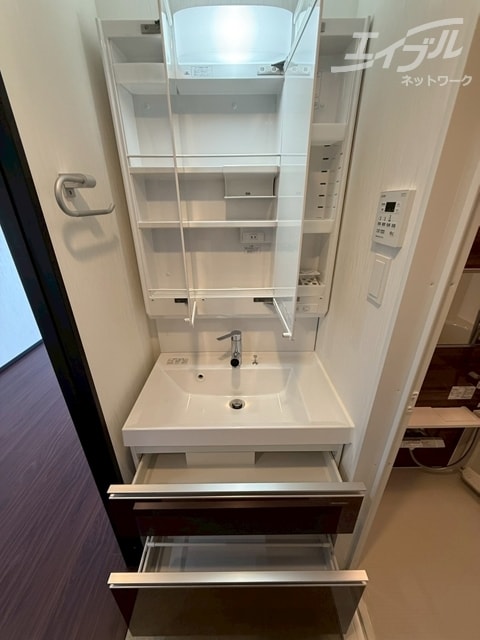  阪急神戸線/神崎川駅 徒歩10分 10階 1年未満