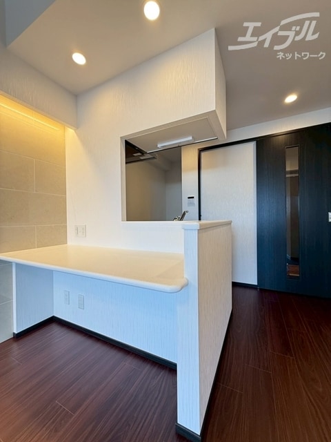  阪急神戸線/神崎川駅 徒歩10分 7階 1年未満