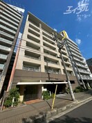 グランシャルマン新大阪の外観