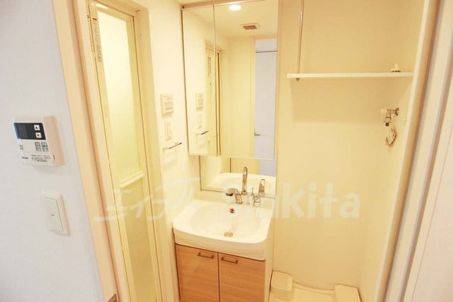  エスプレイス新大阪サウスゲート