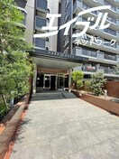  大阪メトロ御堂筋線/西中島南方駅 徒歩13分 6階 築40年