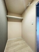 WIC収納付き 大阪メトロ御堂筋線/西中島南方駅 徒歩13分 6階 築40年