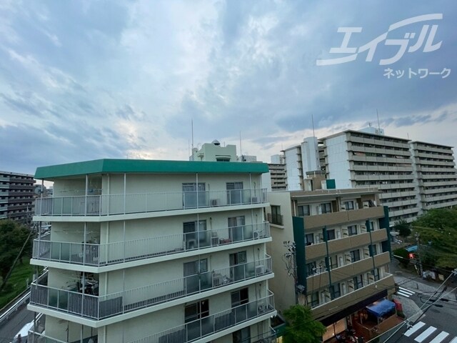  大阪メトロ御堂筋線/西中島南方駅 徒歩13分 6階 築40年