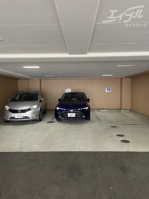  リバースクウェア103