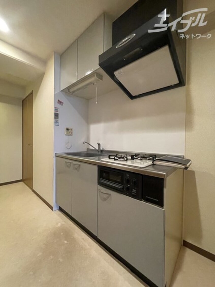  リバースクウェア103