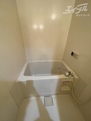  リバースクウェア103