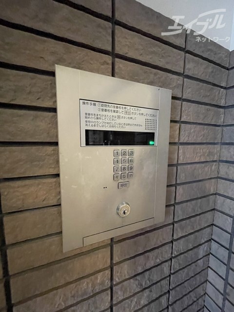  リバースクウェア103