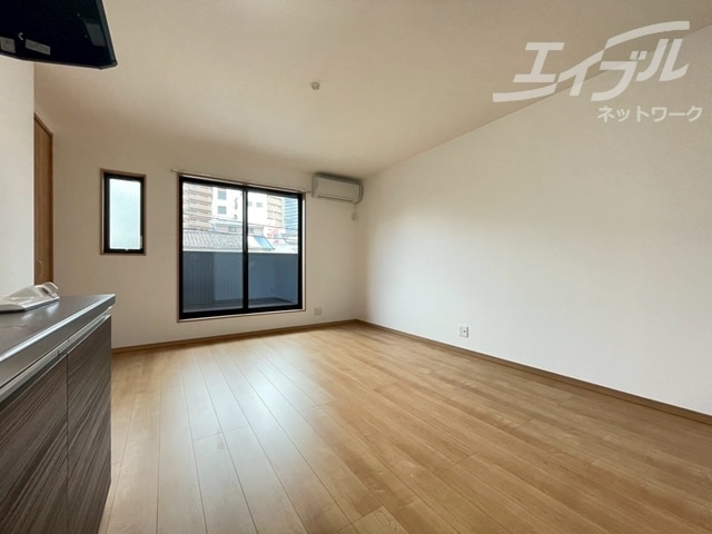  阪急神戸線/十三駅 徒歩7分 2階 築4年