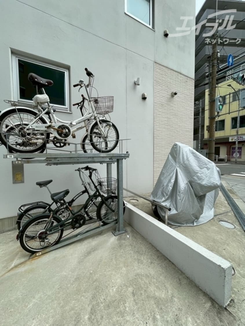 駐輪場＆バイク置き場完備! 東海道本線・山陽本線<JR神戸線>/塚本駅 徒歩5分 4階 築6年