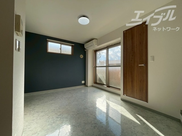  エヌエムヴァンセット