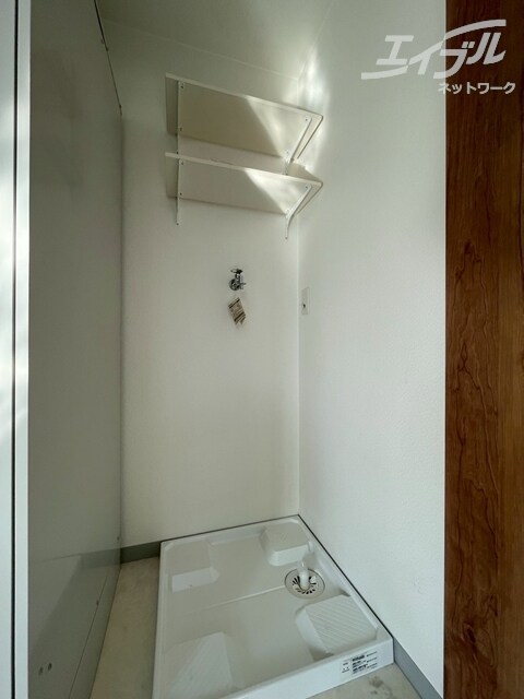  エヌエムヴァンセット