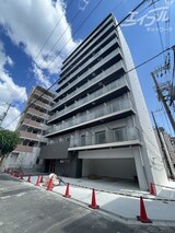 THE RESIDENCE H