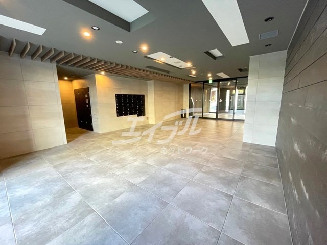 ロビー MELDIA CREST TAPP 新大阪 WEST