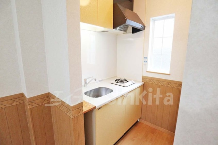  ネイクレスト三国本町