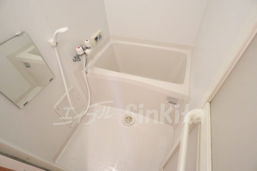  ネイクレスト三国本町