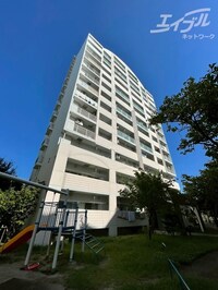 アーベイン東三国