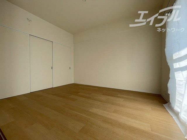  アーベイン東三国