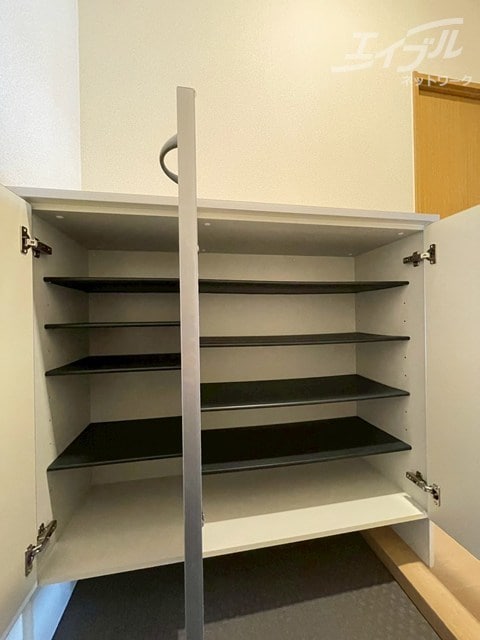  アーベイン東三国